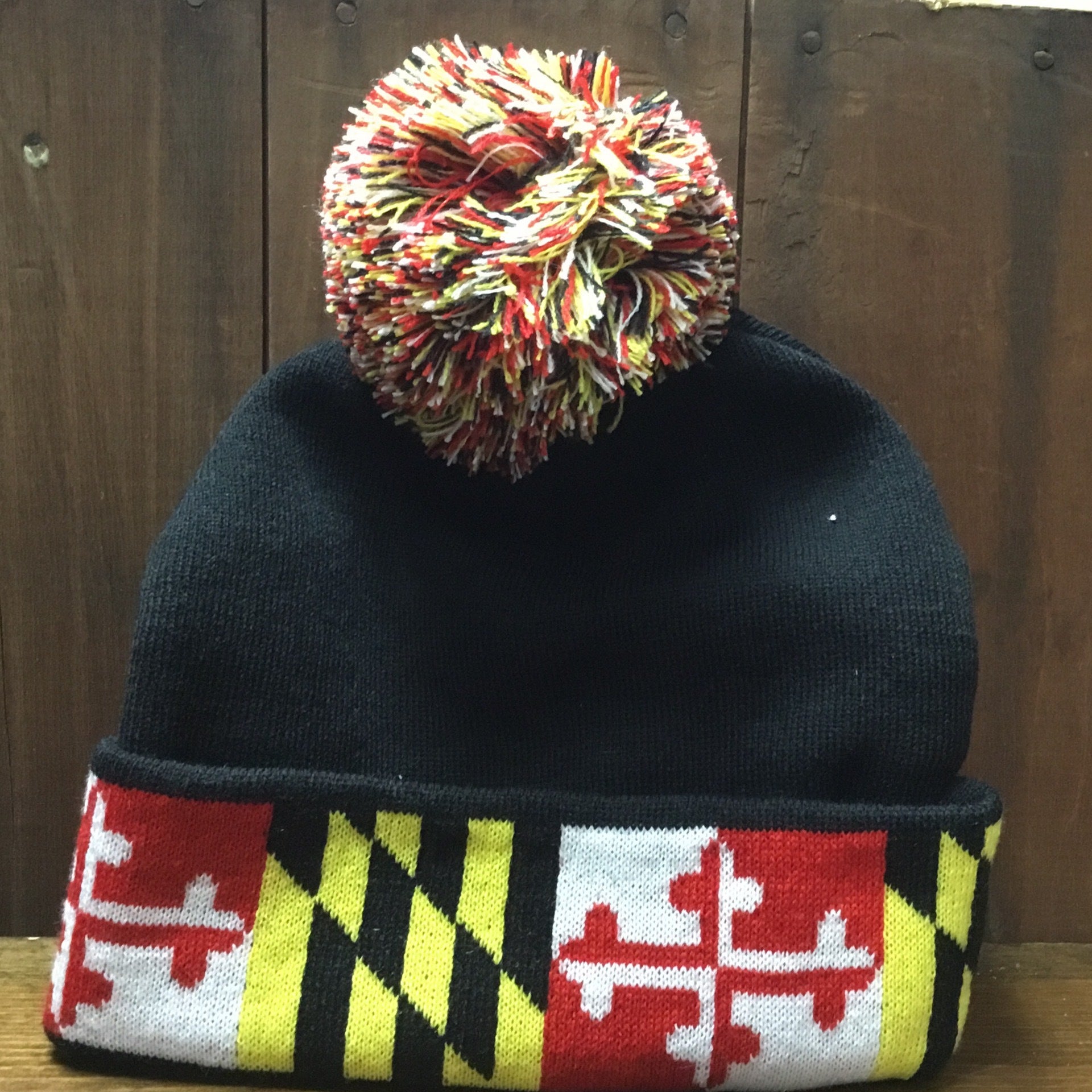 Full Maryland Flag (Black) / Knit Beanie Cap w/ Pom-Pom